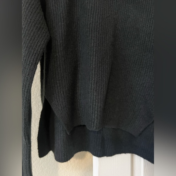 Abercrombie mock turtleneck sweater - Picture 3 of 4